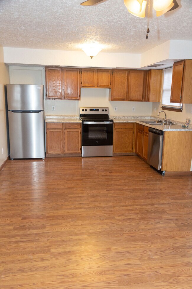 Photo - 67 Wall St Apartments Unit 2