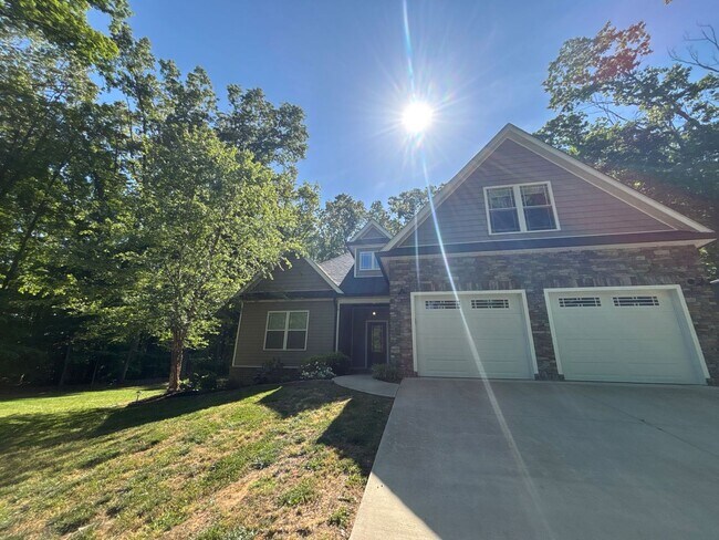 Photo - Private, Upscale Living Near Kingsport & Rogersville