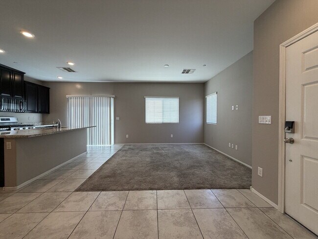 Photo - GATED 3 BED 3 BATH 2 CAR GARAGE TOWNHOUSE W/ BED AND BATH DOWNSTAIRS + LOFT & YARD. COMMUNITY FEA... Unit #1161
