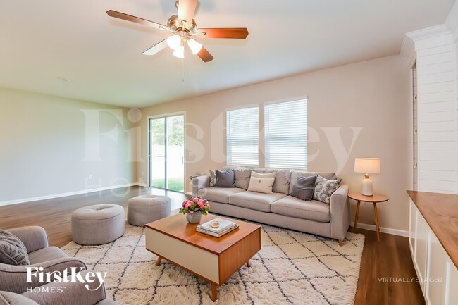 Photo - 205 Orient Dr
