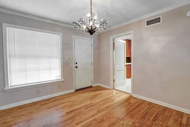 Photo - 3 Bedroom 2 Bathroom House in Texarkana, TX