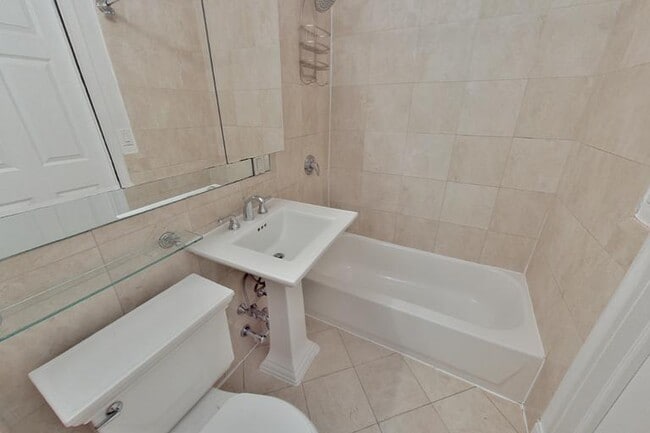 Photo - 232 W 14th St Unit 3A