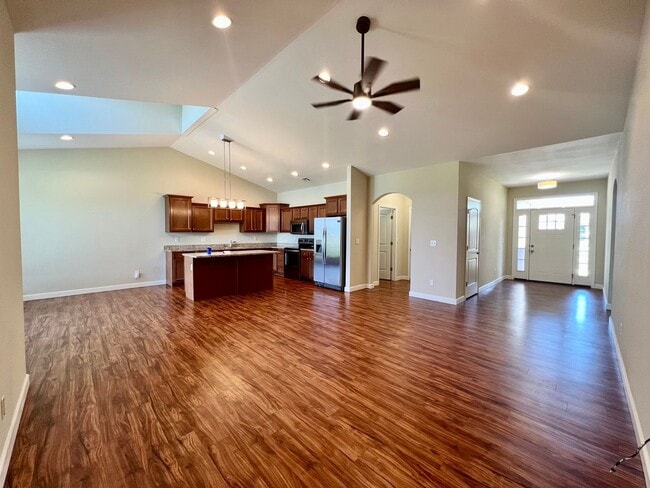 Photo - 3 Bed Townhome in Excellent West Side Location!