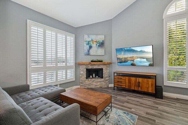 Photo - Comfortable 2-Bed, 2-Bath Home in Costa Mesa Near Shops, Restaurants & Lifestyle Hotspots Unit B1