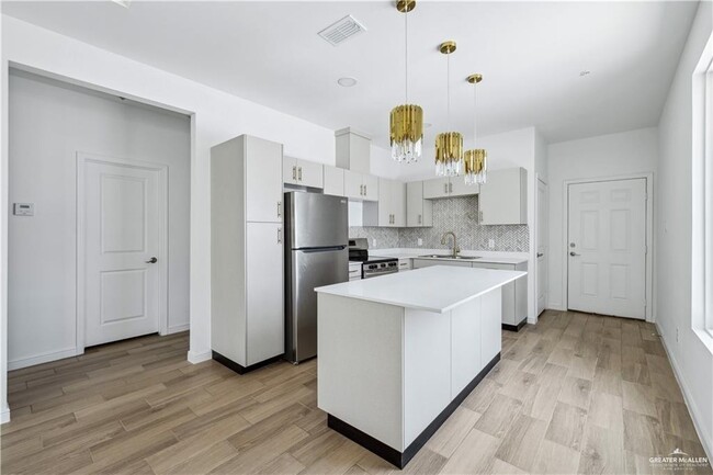 Photo - 13 Vision St Unit B