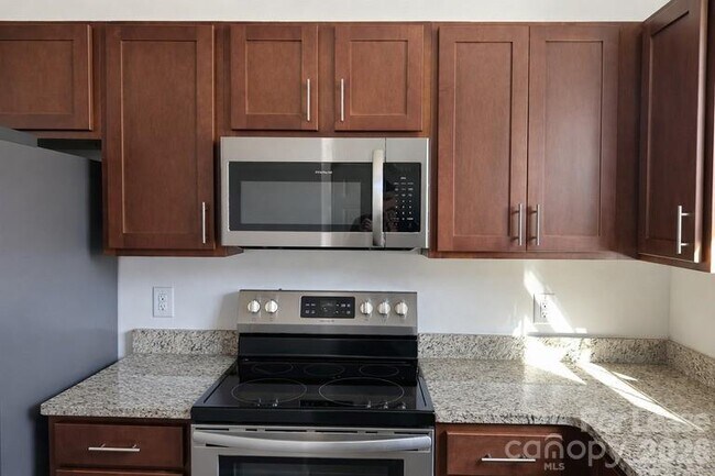 Photo - 21512 Aftonshire Dr