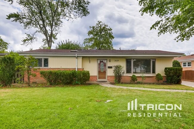 Building Photo - 2629 Fontana Dr Rental