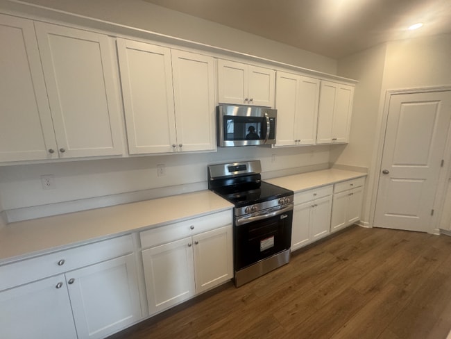 Photo - 133 Rolling Mdw Wy