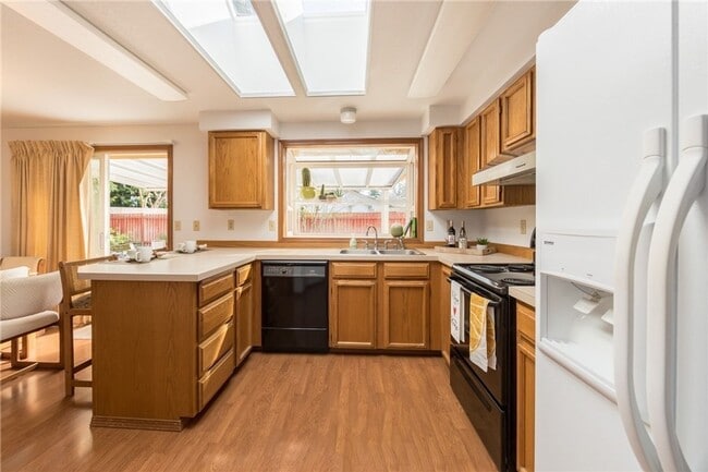 Photo - Charming 3BD/2BTH Rambler Home for Lease! Pet Friendly!