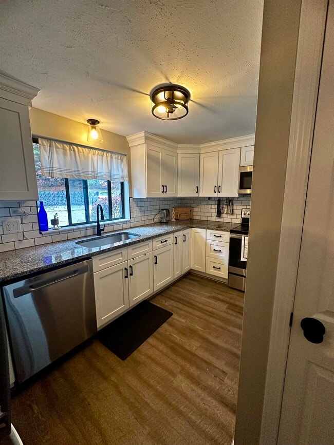 Photo - 22 Essex Grn Dr