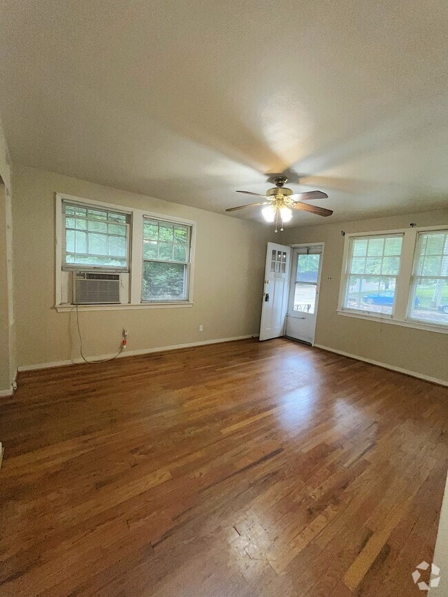 Building Photo - 1200 Yale Ave Unit 6 Rental