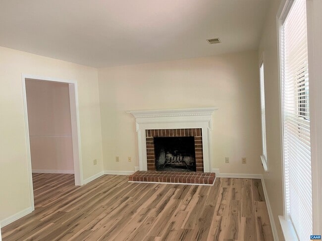 Photo - 3159 Saddlebrook Ln