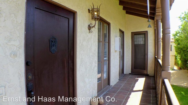 Photo - 1136 E 3rd St