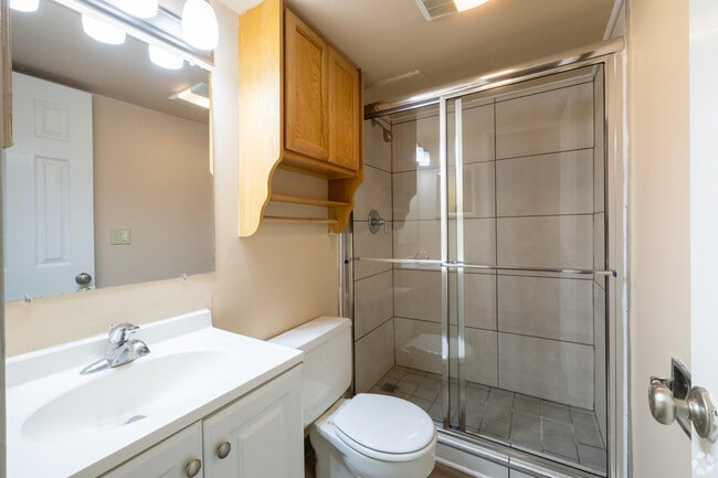 Photo - 307 Thompson - Furnished Studios