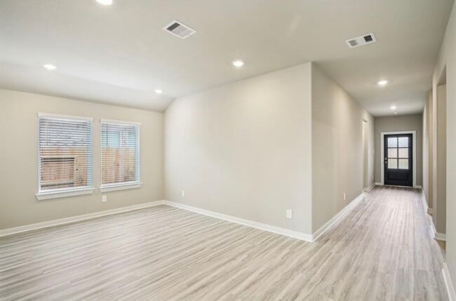 Photo - 6250 Brazos Trl Dr