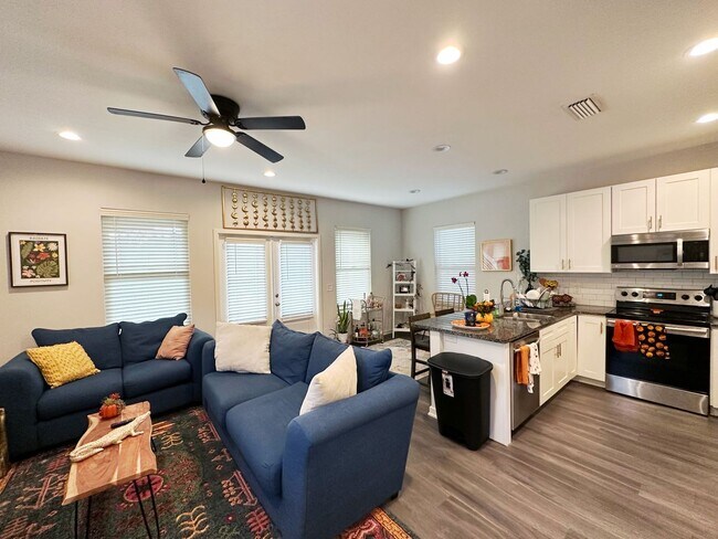 Photo - Porter's Lakeside - Luxury 5 Bedroom, 5 Ba...