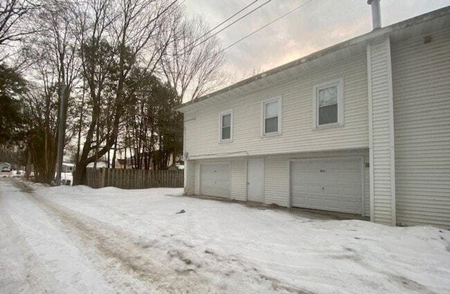 Photo - 414-416 S Andrews St