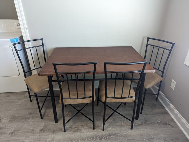 Photo - Room in House on Priory Ct