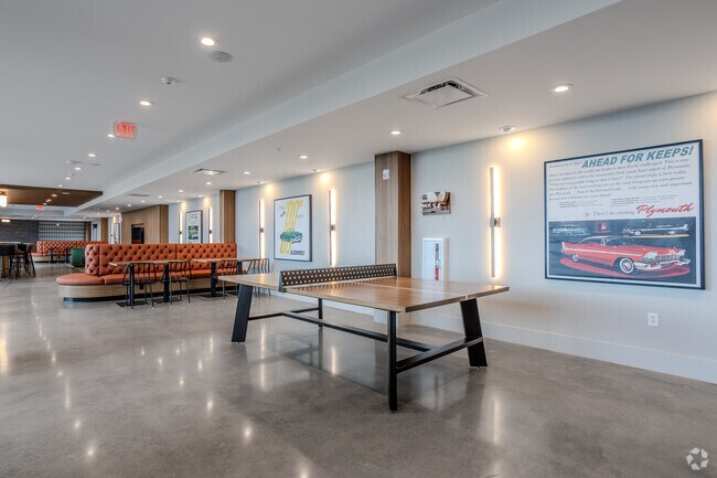 Rooftop Lounge - 4th & 5th