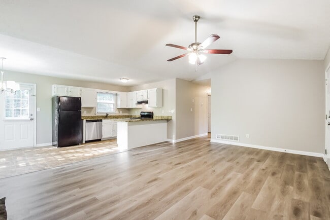 Photo - 217 Landing Dr