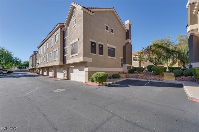 Photo - 2774 Fountain Vista Ln Townhome