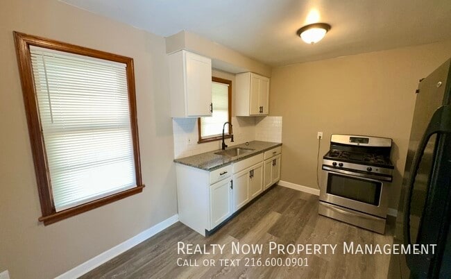 Photo - 5200 Miller Ave