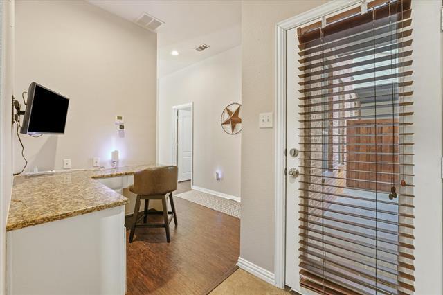 Photo - 4225 Swan Forest Dr