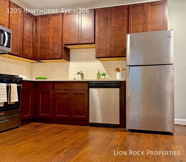 Photo - 1205 Hawthorne Ave Unit 206