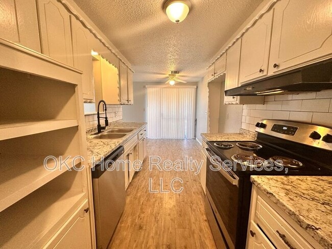 Photo - 9313 NE Stardust Ln