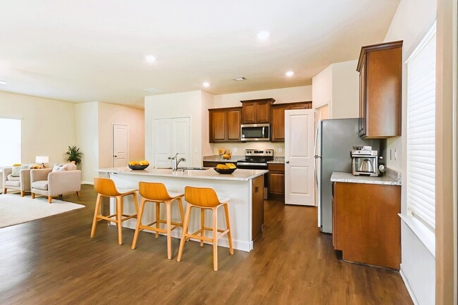 Photo - 138 Innis Brk Cir