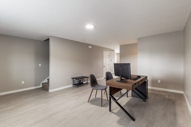 Meadowcreek Townhomes
