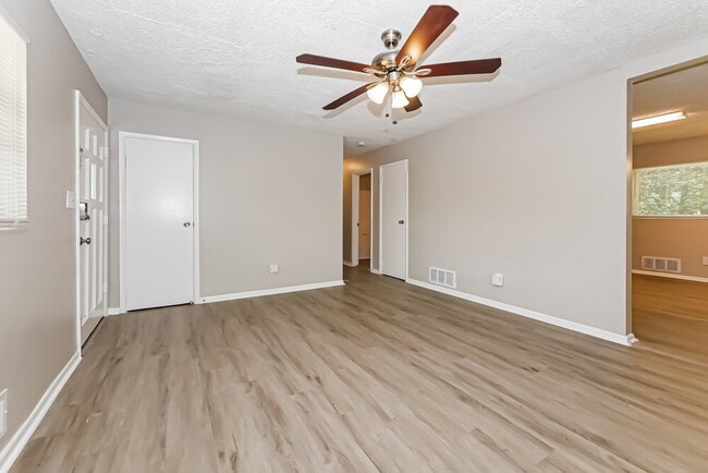 Photo - 8139 Attleboro Dr