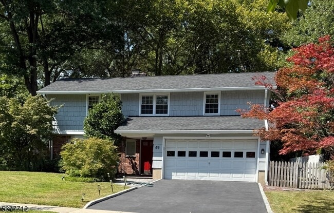 Building Photo - 49 Canoe Brook Pkwy Rental