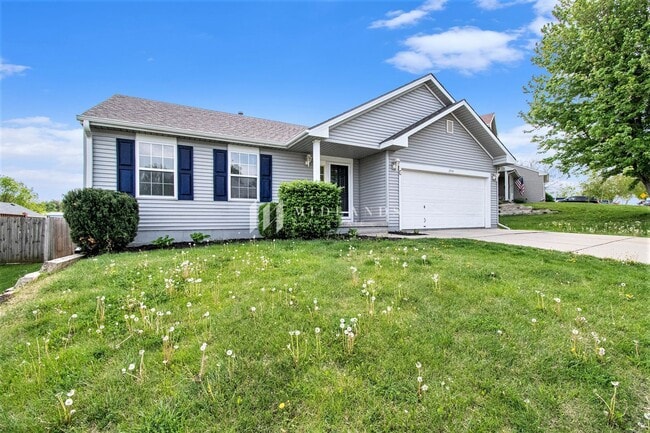 Building Photo - Oakhurst Ranch Rental