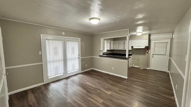 Photo - 4748 Scottsdale Ave