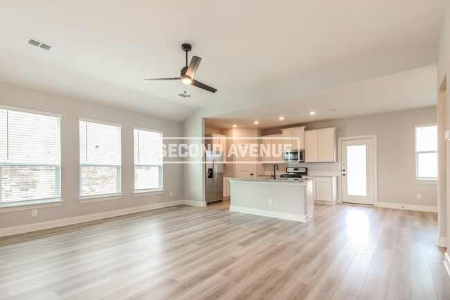 Photo - 832 Jackel Dr