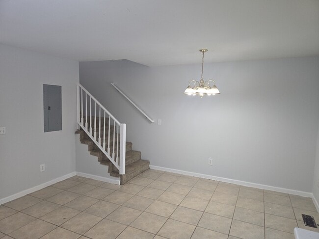 Photo - 207 Graycliff Ct