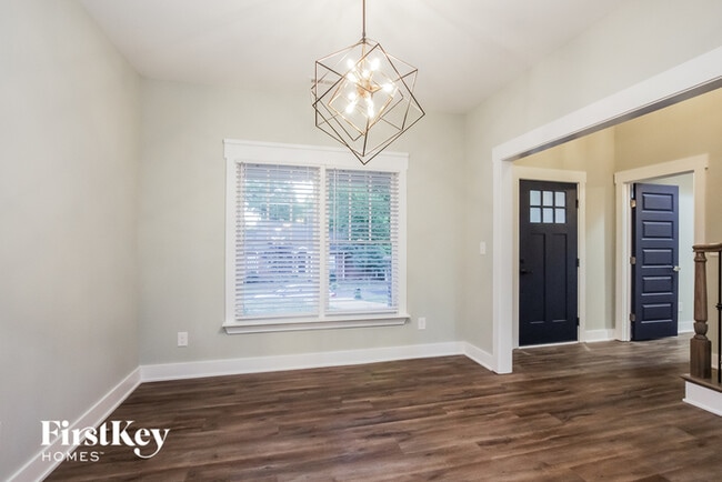 Photo - 300 S Crawford St