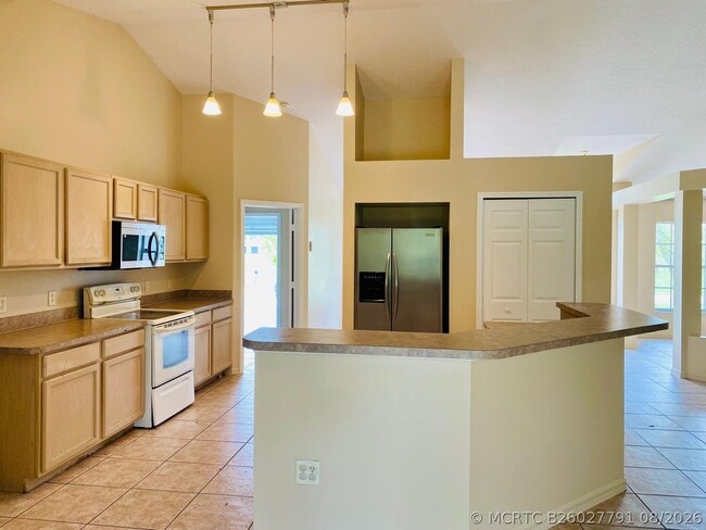 Photo - 5952 NW Baynard Dr
