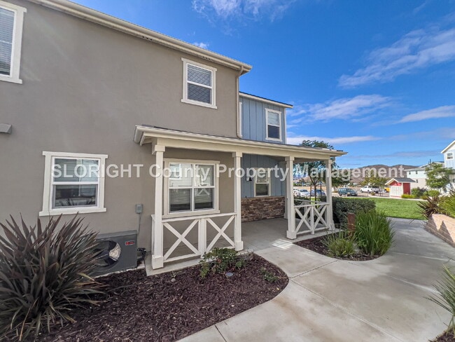 Photo - AVAILABLE NOW - 3 Bed/ 3 Bath Beautiful SL...