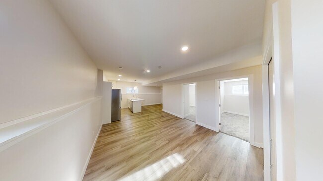 Photo - 13401-134105 105 St