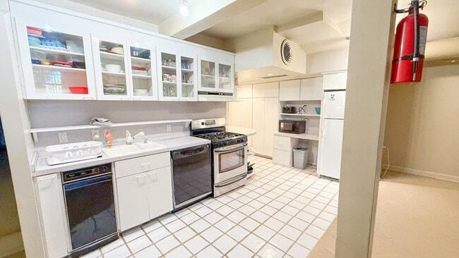 Building Photo - 58 Capitol Ave Unit 1 Rental