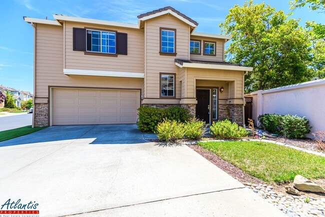 Building Photo - Gorgeous Home | Desirable Location | A/C