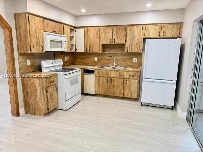 Photo - 3931 SW 51st St Unit 3933
