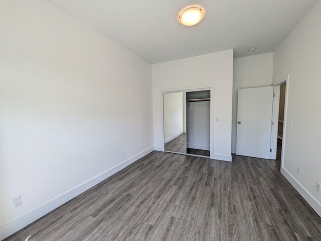 Photo - 1048_DIVIS Unit 1048