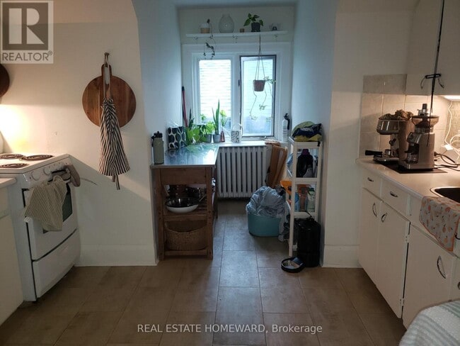 Photo - 435 Parkside Dr Unit 4