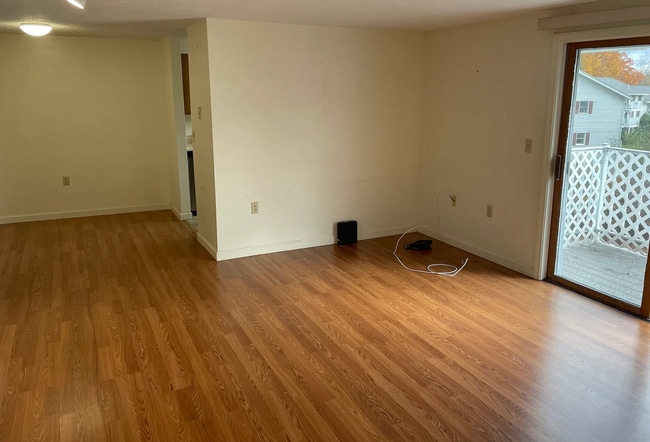 Building Photo - 826 State St Unit 826