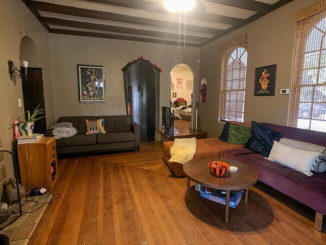 Photo - 3111 Harris Park Ave