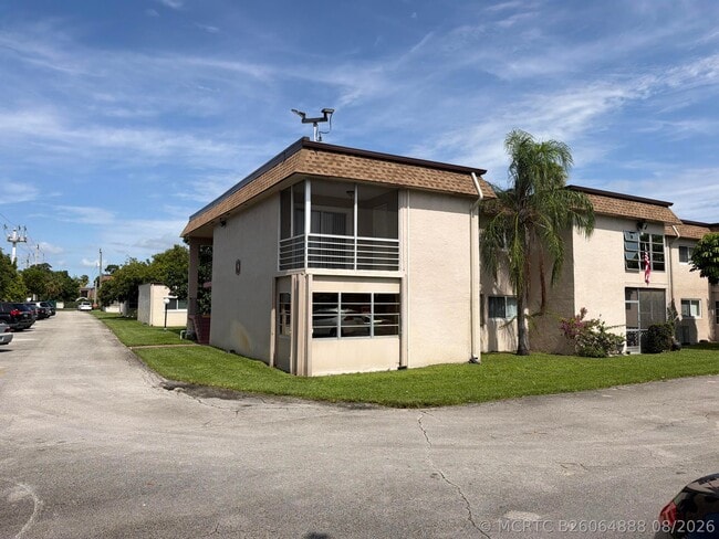 Building Photo - 500 Bonnie Blvd Unit 182