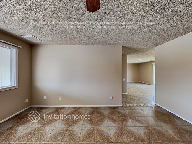 Photo - 8639 W Clarendon Ave
